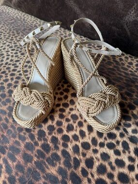 Valentino Garavani Braided Rope Wedge Sandals - Beige